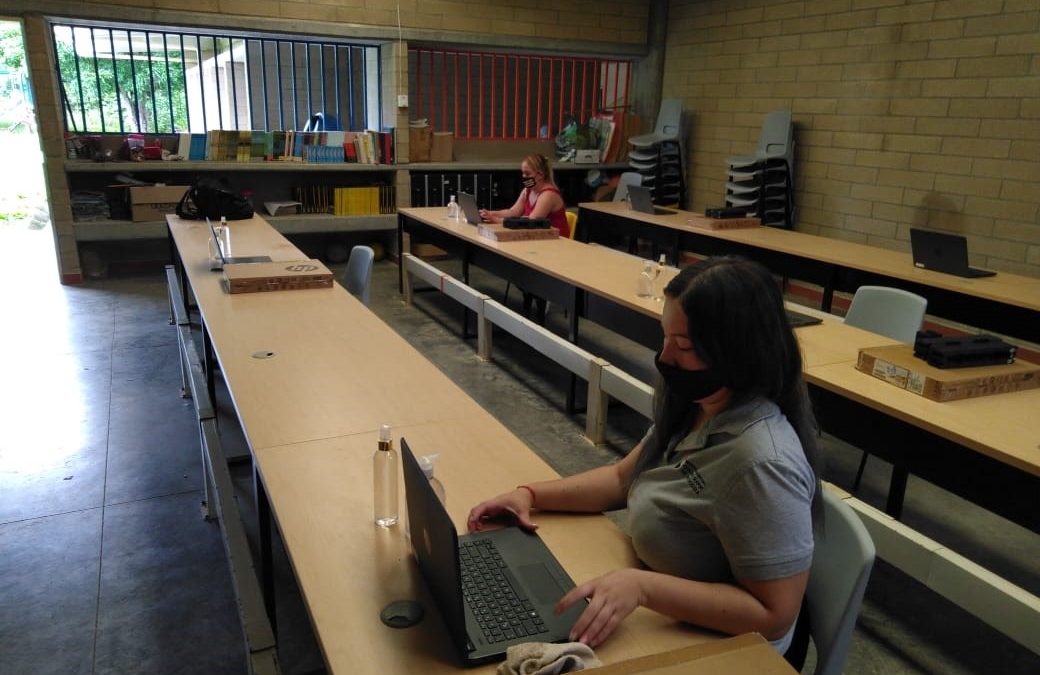 Aulas Seguras, una estrategia del Colectivo AFE Antioquia para continuar su programa formativo desde la virtualidad.