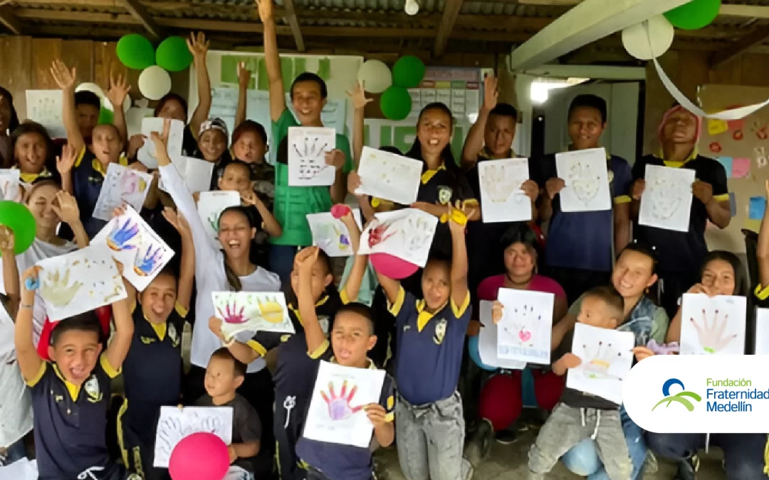 Junto a la Gobernación de Antioquia, Fraternidad Medellín y la Fundación Berta Martínez transformamos la educación rural en Urrao